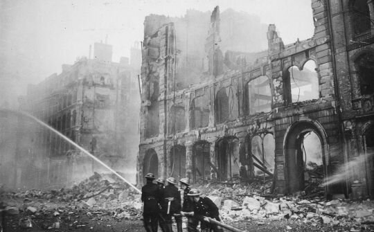 els anglesoes es preparen per atacar Londres