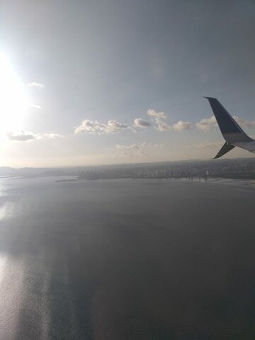 Me fui a vivir en otro pais.