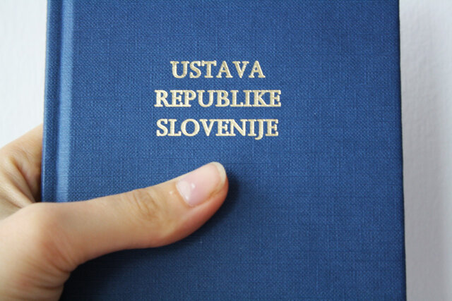 81 AMANDMAJEV K SLOVENSKI USTAVI