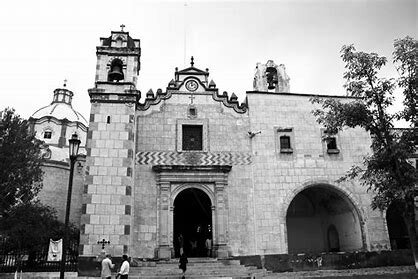 bienvenida al convento