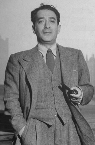 1922 siendo director de la ENP Vicente Lombardo Toledano  se lleva a cabo la realización del Primer Congreso de Escuelas Preparatorias de la República.