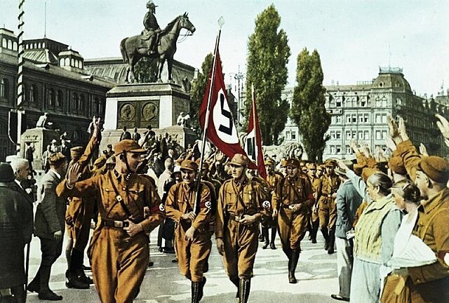 Alderdi Naziaren Berrantolaketa