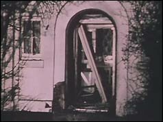 Bombardiranje hiše Angleškega ministra Roberta Carra.