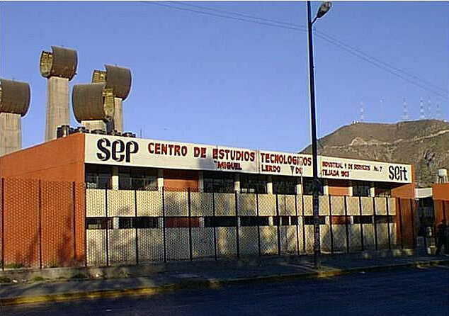 Creación de los Centros de Bachillerato Tecnológicos