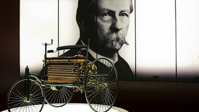 SE INVENTO EL AUTOMOVIL