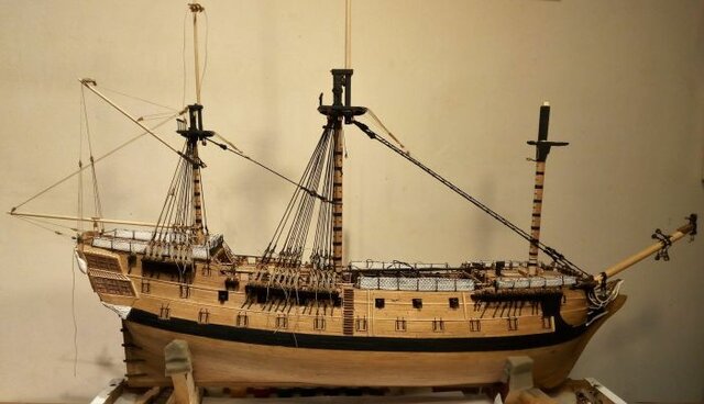 Le HMS leopard a quitte la Baie Chesapeake