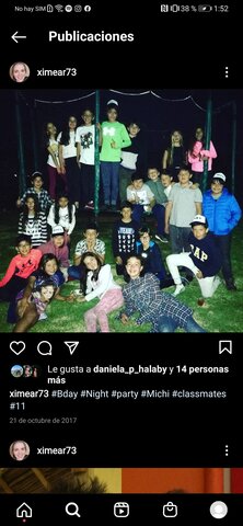 J'ai célébré mon anniversaire avec tous mes amis.