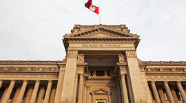 Timeline: Situación política del Perú entre 1950 y el año 2000