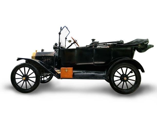 On se déplace en voiture.