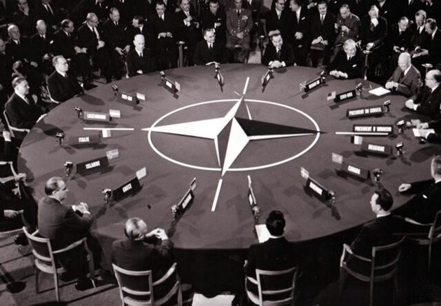 Disolución del pacto de Varsovia