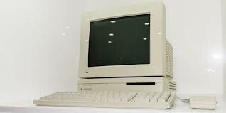 La primera conexión ARPANET fuera de los Estados Unidos se hizo con NORSAR en Noruega