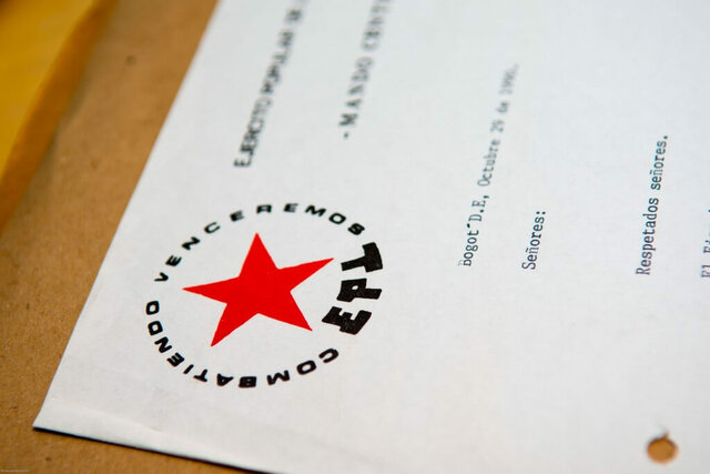 La firma de la paz con el EPL