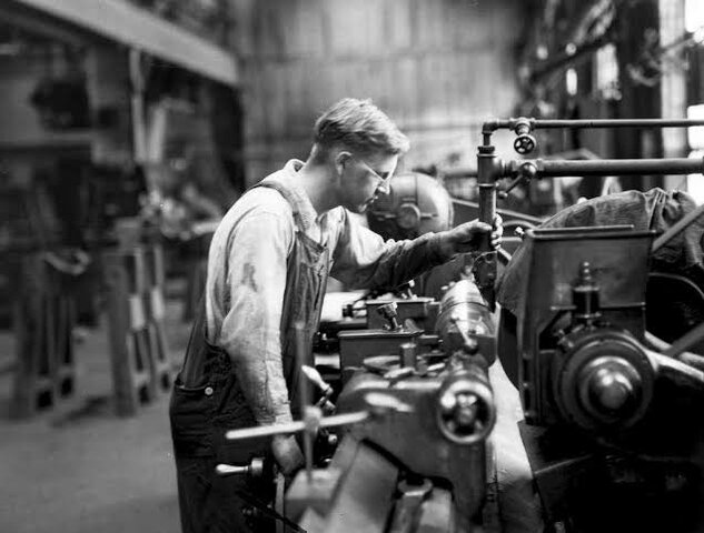 Desarrollo de la industria ligera.