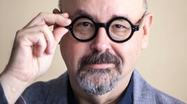 Timeline: CARLOS RUIZ ZAFON