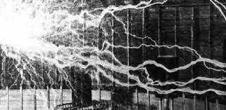 Tesla se expone a la corriente alterna