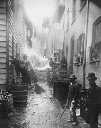 Cómo vive la otra mitad, Raíz de bandido