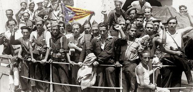 Va néixer un moviment cultural i cívic i manifestacions que volia impulsar en tots el àmbits la llengua catalana.