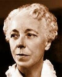 Nace Karen Horney en Hamburgo