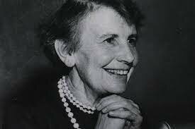 Nace Anna Freud