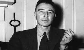 Oppenheimer colapso gravitatorio del agujero negro