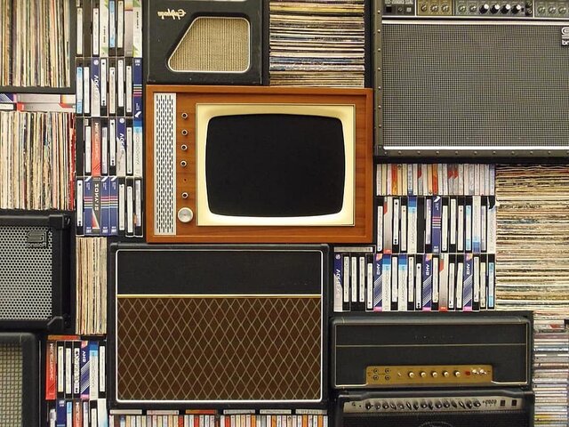 1960 - Invención de televisión y VHS