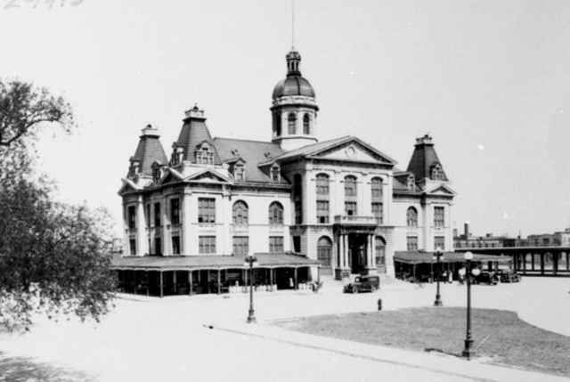 Maisonneuve Founds Montreal