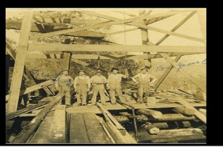 Inicio de la producción petrolera