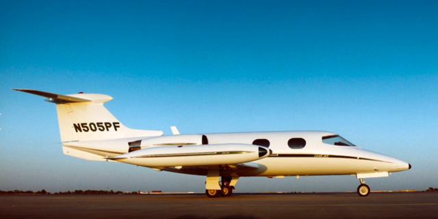 Learjet 23