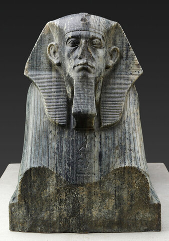 Manifestaciones Escultoricas del Imperio Medio