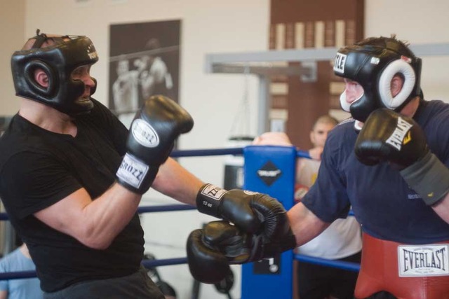 4 ноября состоялся бой с Тони Джейсоном