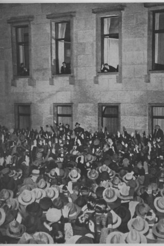 Hitler y los nazis llegan al poder en Alemania