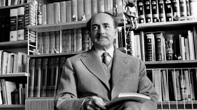 Salvatore Quasimodo vince il Nobel (Letteratura)