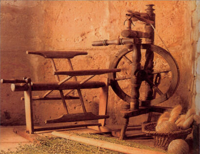 El decubrimiento de la rueda de hilar (rueca)