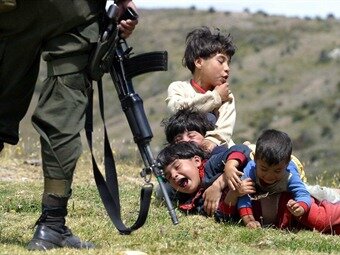 NIÑOS DENTRO DEL CONFLICTO