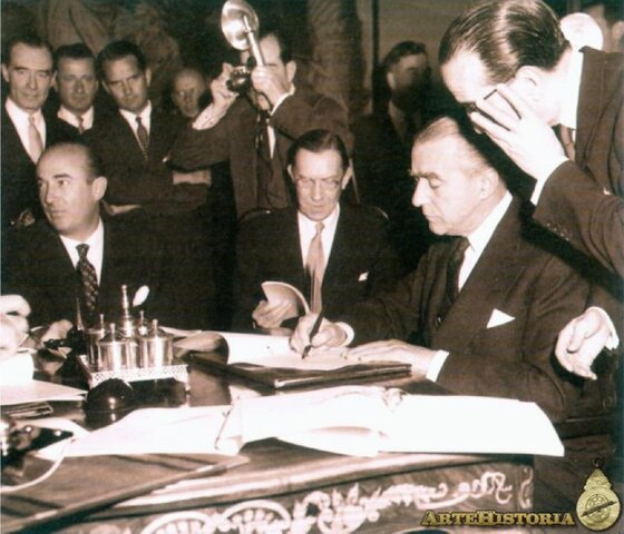 Pactos de Madrid,EEUU con España.