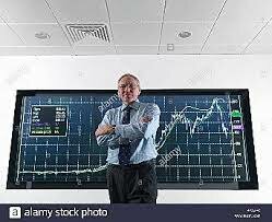 Warren H. Hausman y David Bruce Montgomery presentan evidencia empírica de la fuerte relación entre la estrategia de operaciones y la de mercadeo.