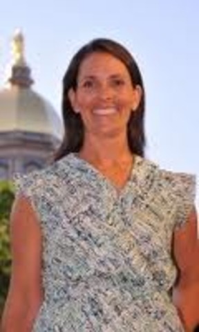 Notre Dame allows women