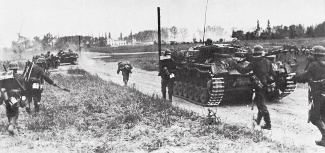 Hitler überfällt Polen/beginnt der zweite weltkrieg