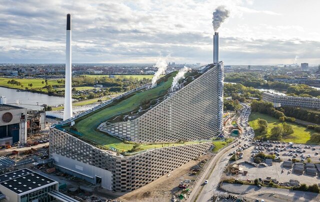 La conversión de edificios en plantas de energía.