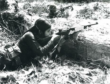 Inicia La Guerra de Vietnam