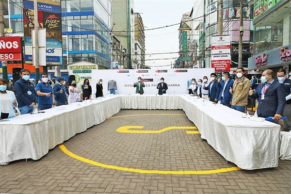 Produce instala mesas de trabajo para impulsar desarrollo de Gamarra