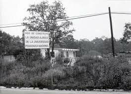 El intento de mayor envergadura para la profesionalización docente, es la UPN creada en agosto