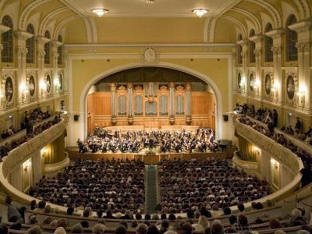 Солист в 20 лет