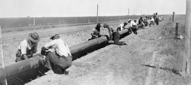 A pipeline from Edmonton to the Great Lakes was Completed