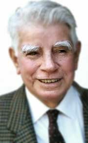 Leopoldo Zea gana Premio Juchimán de Plata