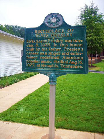 Elvis Aaron Presley was born