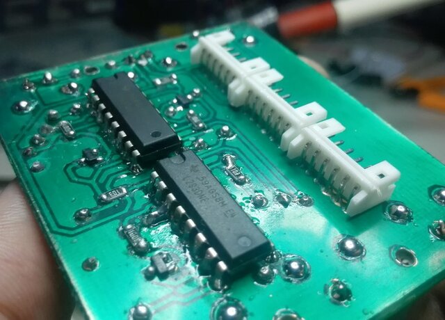 Primer PCB de doble cara