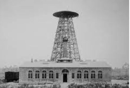 Tesla fundó su propia empresa