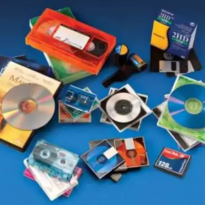 Timeline: DISPOSITIVOS DE ALMACENAMIENTO