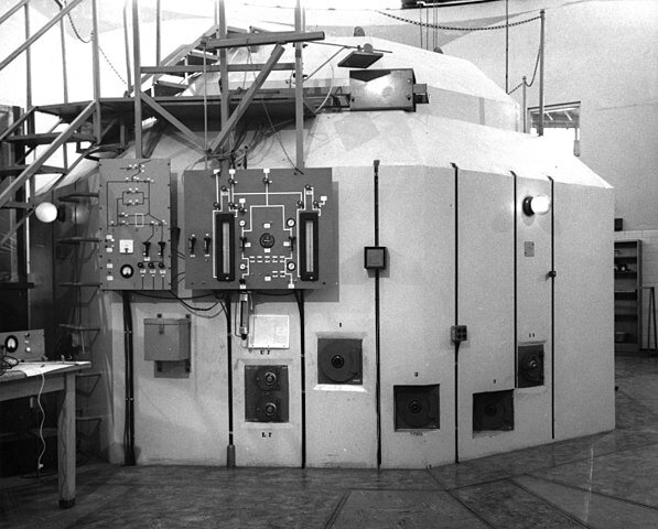 A primeira usina nuclear